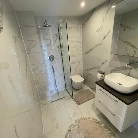 Apartment Luxury Pearl Porto Peramos